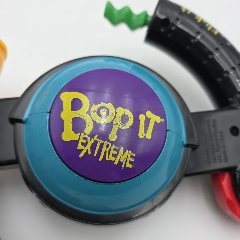 Bop It Extreme Vintage Toy Talking Handheld Game Electronic Hasbro 1998 WORKS